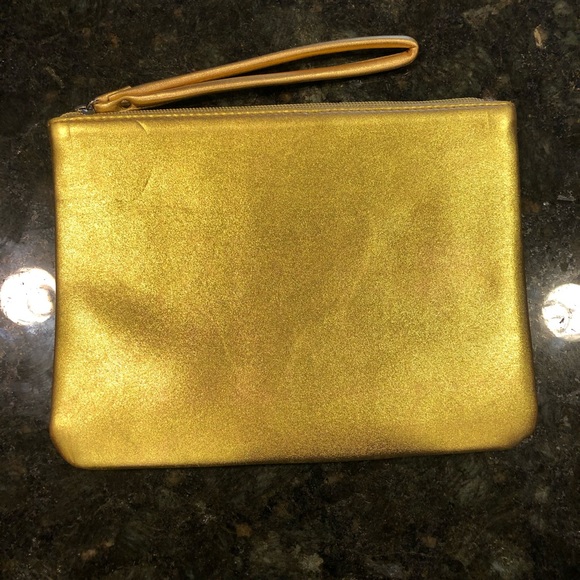 Clutch - Picture 2 of 2